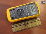 Габариты мультиметра Fluke 28-II Габариты мультиметра Fluke 28-II