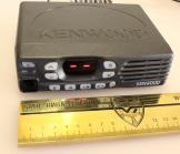 Габариты радиостанций TK-8302 и TK-7302 Габариты радиостанций TK-8302 и TK-7302