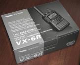 Радиостанция Yaesu VX-6R. Внешняя упаковка Радиостанция Yaesu VX-6R. Внешняя упаковка