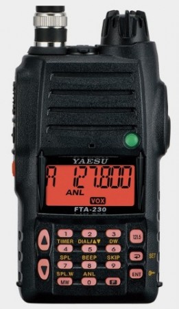 Рации портативные аналоговые Yaesu FTA-230 Yaesu FTA-230